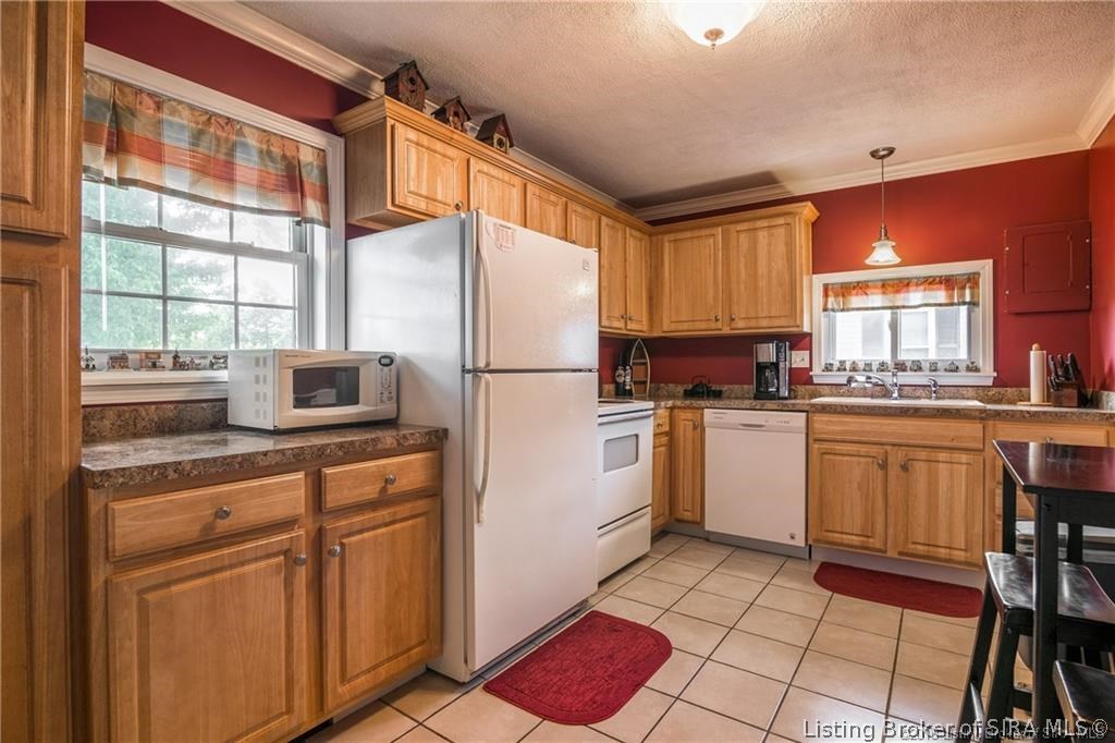 4610 Grant Line Road New Albany, IN 47150 - Photo 8 of 29 Gallery Image 8