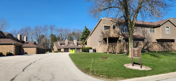 $225,000 | 5516 Cambridge Lane, Unit 4, Mount Pleasant, WI 53406