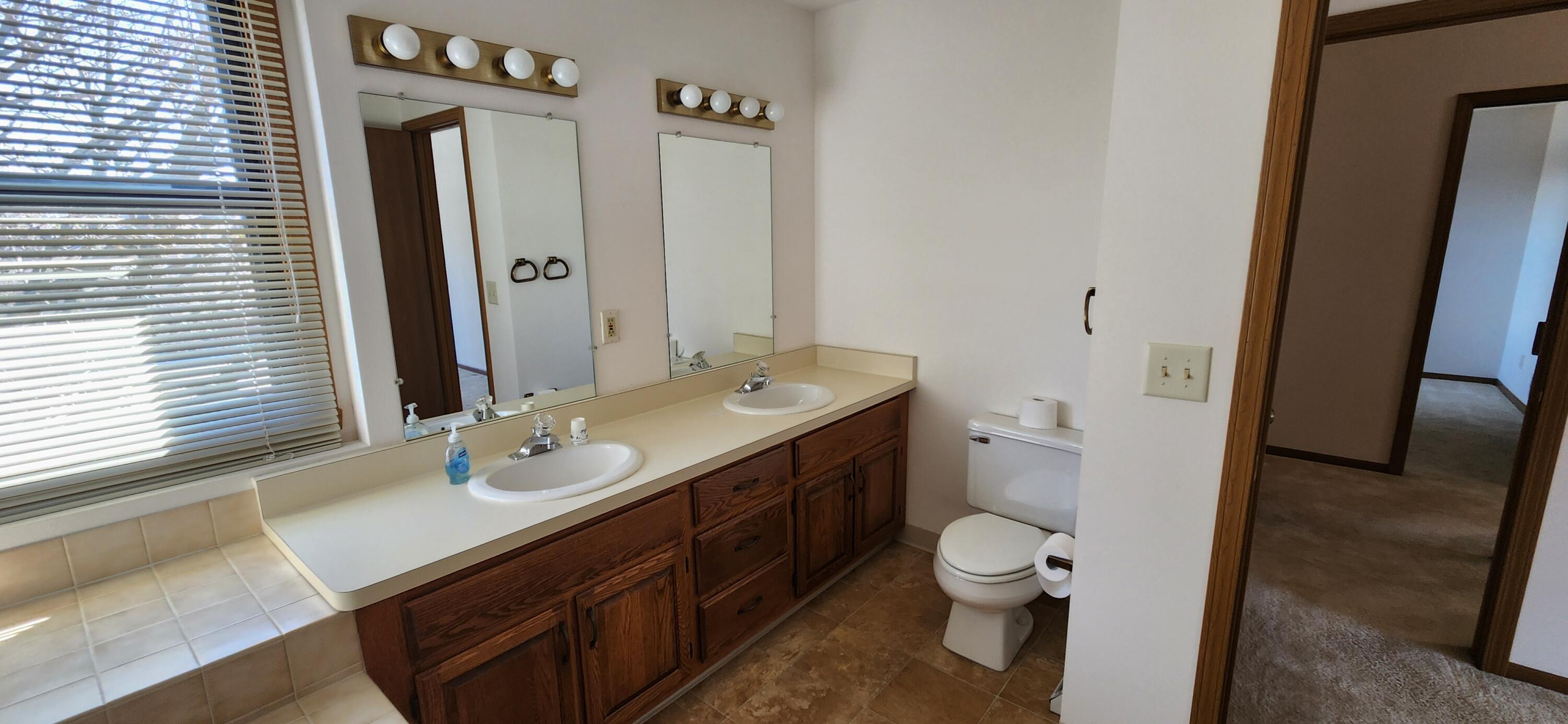5516 Cambridge Lane, Unit 4 Mount Pleasant, WI 53406 - Photo 17 of 20 Ensuite