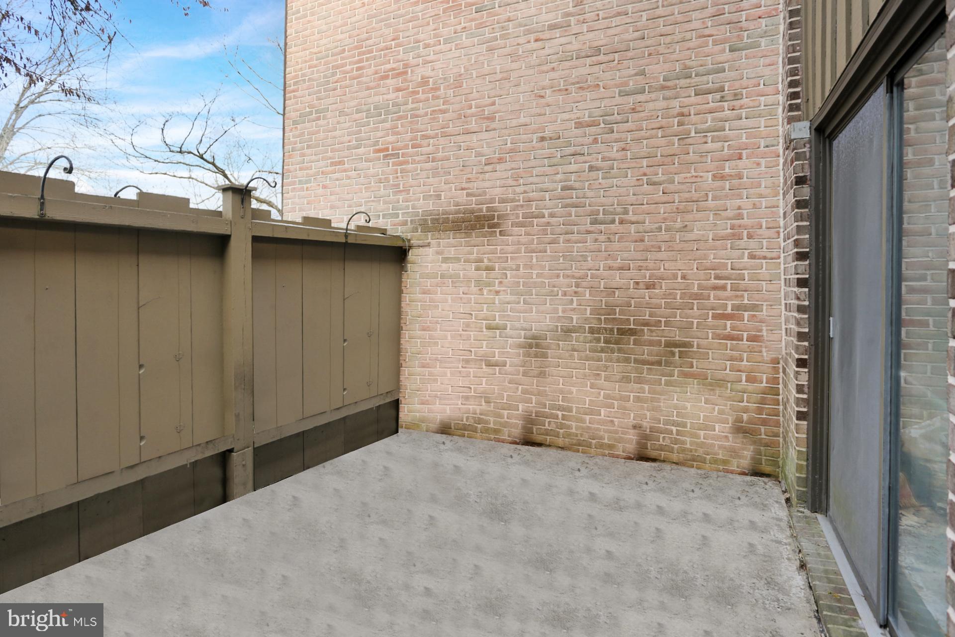 80 Wedge Lane Reading, PA 19607 - Photo 26 of 27 Front patio area