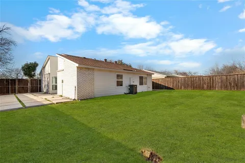 $320,000 | 7500 Independence Drive, The Colony, TX 75056