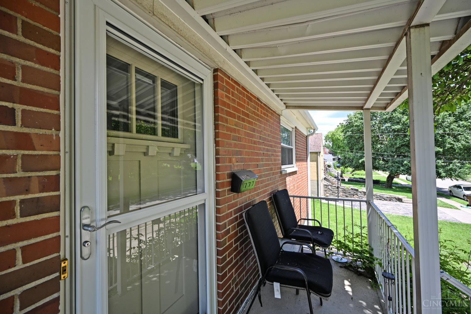 4176 Kugler Mill Road Cincinnati, OH 45236 - Photo 8 of 38