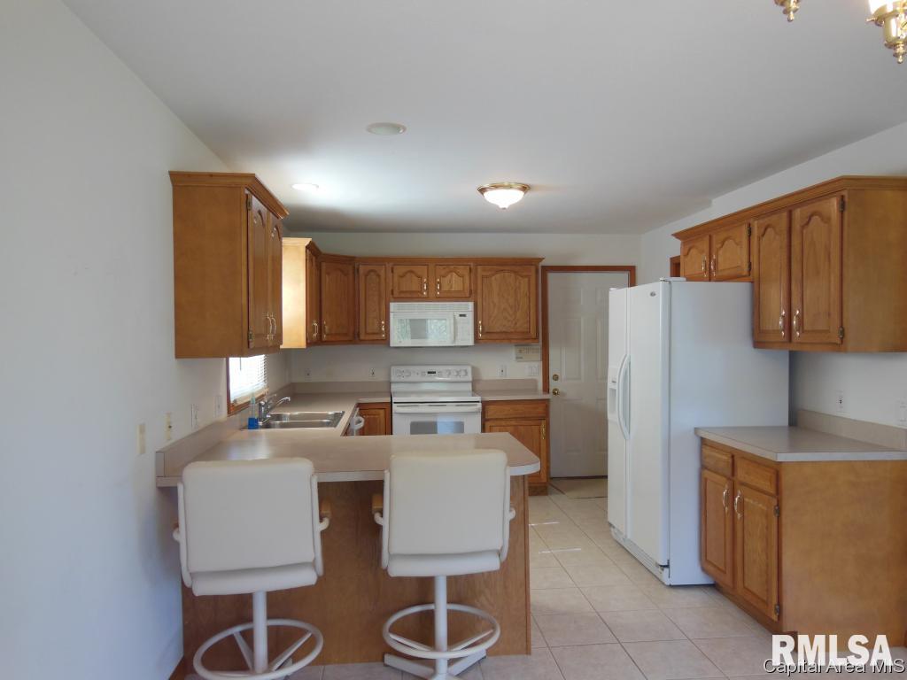 4116 Clearwater Lane Springfield, IL 62703 - Photo 5 of 9 Gallery Image 5