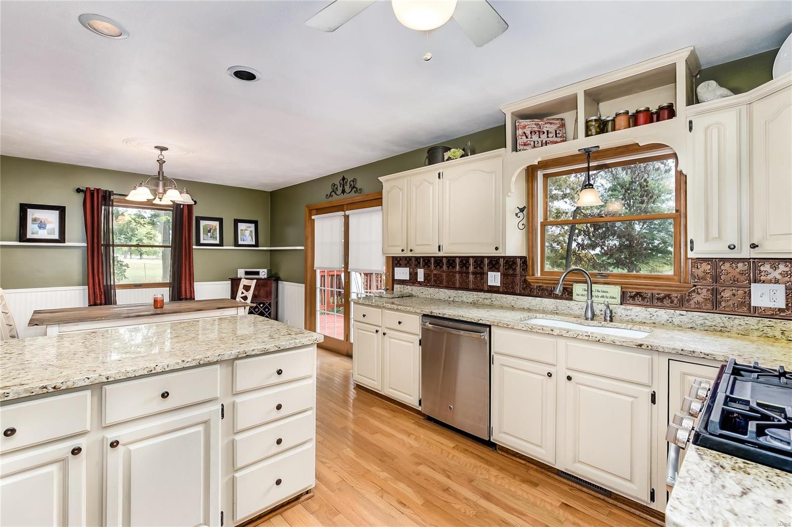 2206 Kaiser Road New Athens, IL 62264 - Photo 12 of 36 Gallery Image 12