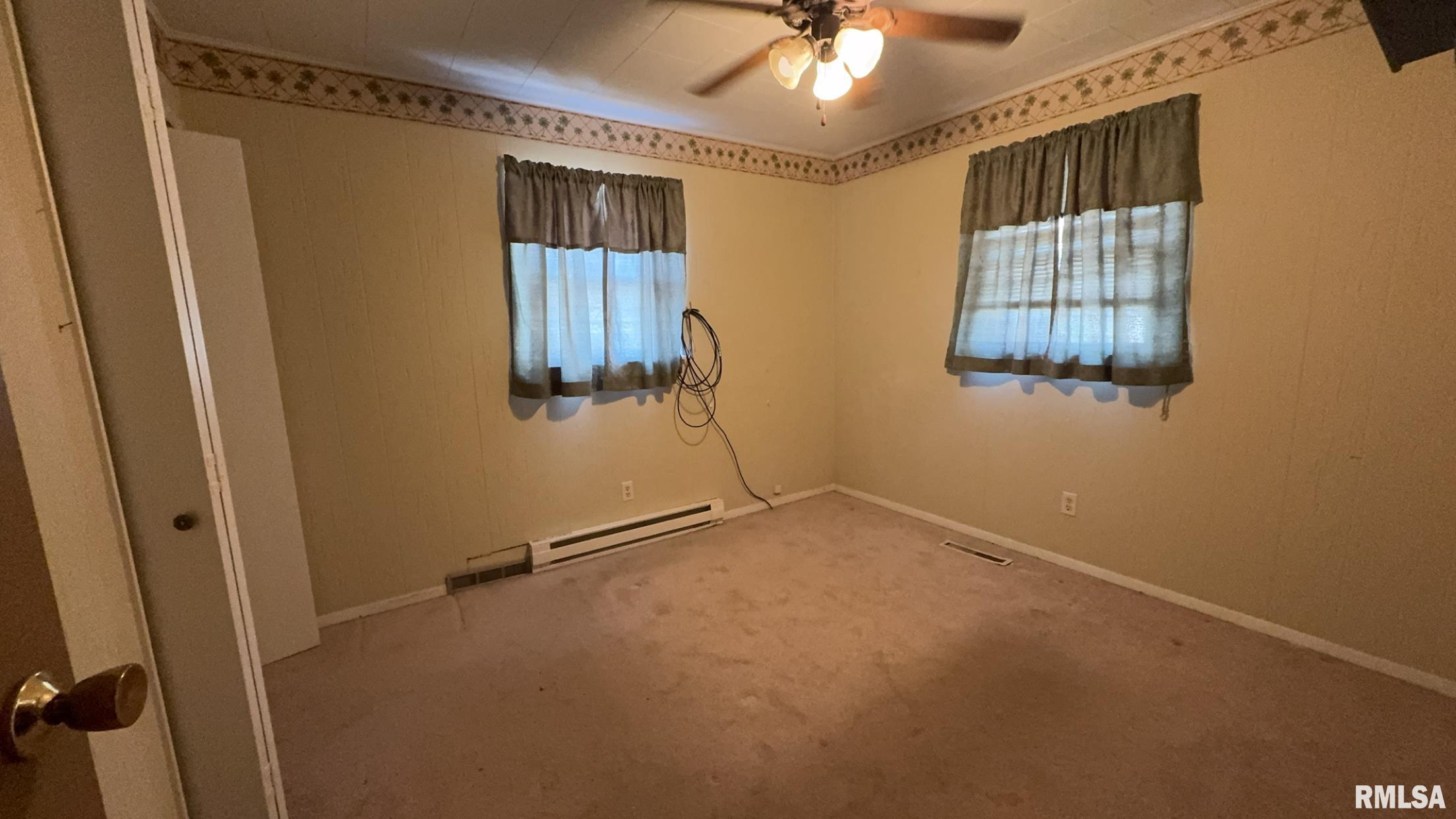 1113 East Ruth Street Benton, IL 62812 - Photo 14 of 20 Gallery Image 14