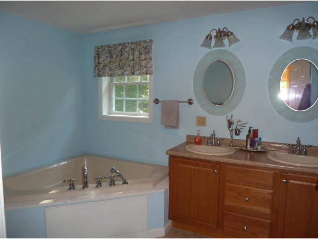 22 Lane Road Pittsfield, NH 03263 - Photo 15 of 21