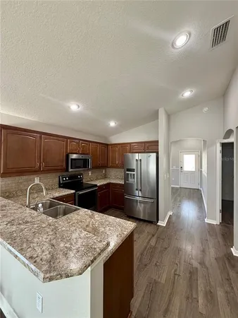 $1,945 | 6527 Bayston Hill Place, Zephyrhills, FL 33541