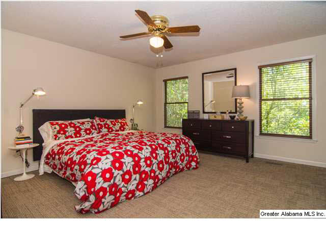 1737 Cedarwood Road Birmingham, AL 35216 - Photo 13 of 32