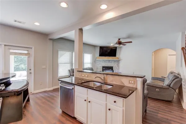 $475,000 | 7772 Copper Kettle Way, Flowery Branch, GA 30542