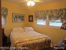 9565 Inkster Road Livonia, MI 48150 - Photo 10 of 17 bedroom 2.jpg