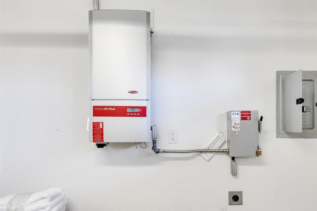 2441 Quail Hill Road, Unit 262 Copperopolis, CA 95228 - Photo 45 of 90 Solar for energy efficiency.