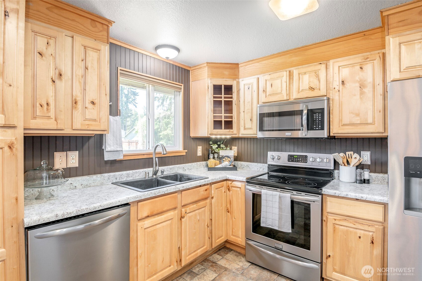 131 Raintree Loop Southeast Rainier, WA 98576 - Photo 11 of 23 Gallery Image 11