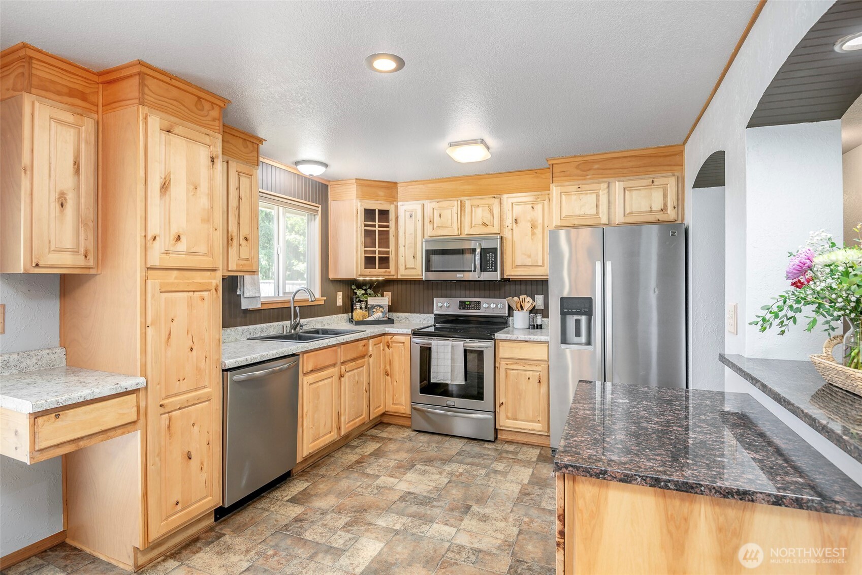 131 Raintree Loop Southeast Rainier, WA 98576 - Photo 10 of 23 Gallery Image 10