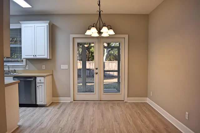 $2,350 | 26 Village Lane, Freeport, FL 32439