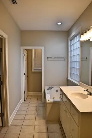 $2,350 | 26 Village Lane, Freeport, FL 32439