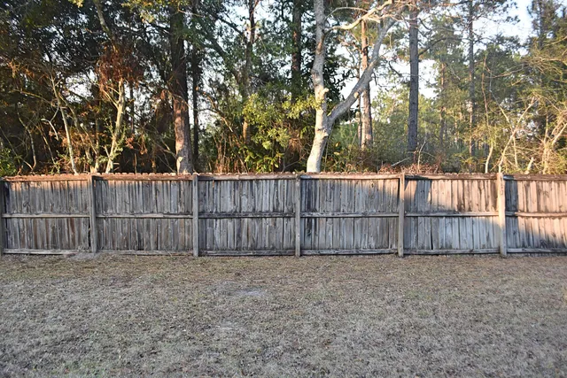 $2,350 | 26 Village Lane, Freeport, FL 32439