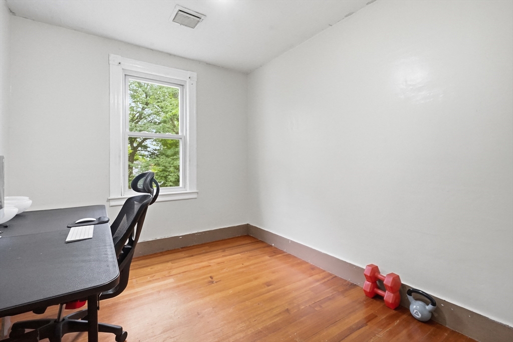 71-77 Acton Street Springfield, MA 01151 - Photo 8 of 42 Gallery Image 8