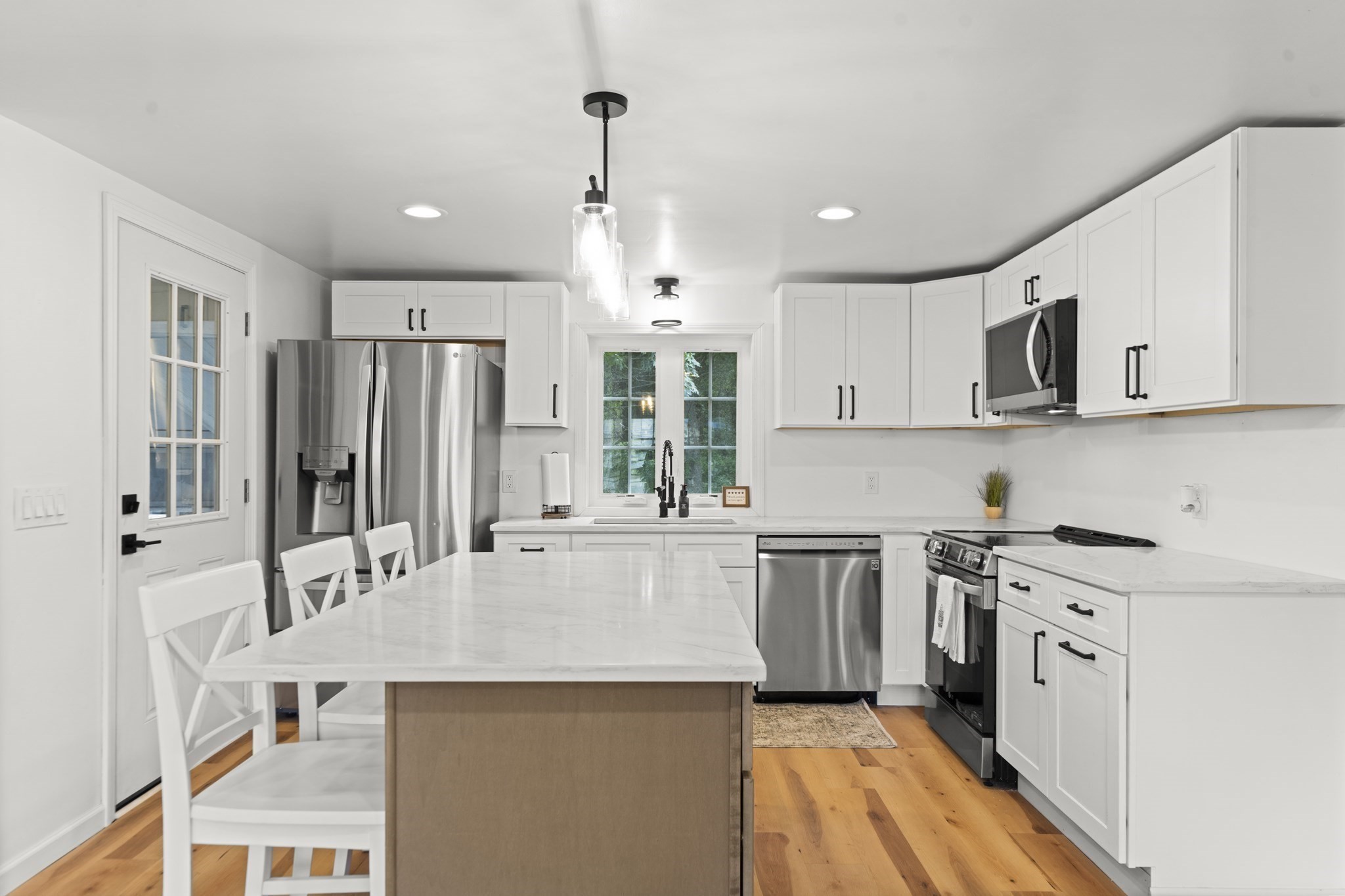 11 Fernwood Road Southwick, MA 01077 - Photo 3 of 28 Gallery Image 3
