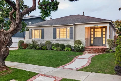 $2,550,000 | 2004 Faymont Avenue, Manhattan Beach, CA 90266