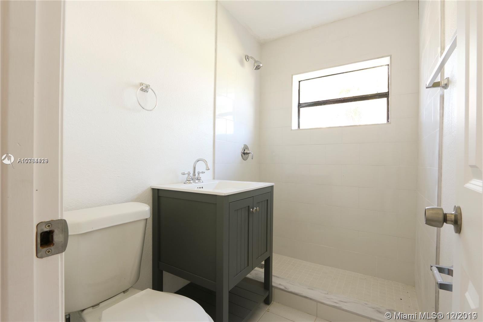 20805 Condado Road Cutler Bay, FL 33189 - Photo 5 of 16 Gallery Image 5