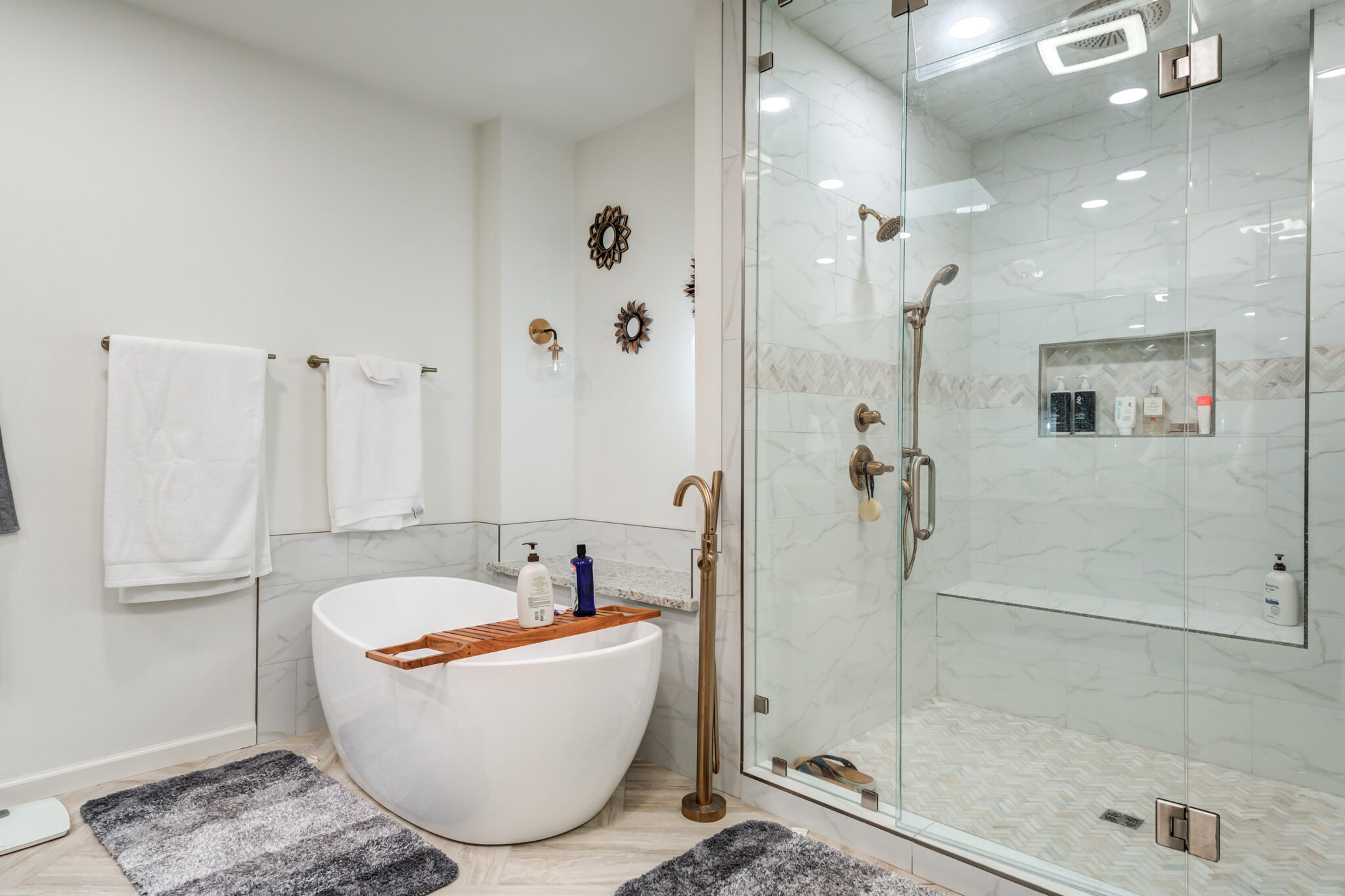 4510 21st Street Lubbock, TX 79407 - Photo 8 of 17 a bathroom with a bathtub and shower