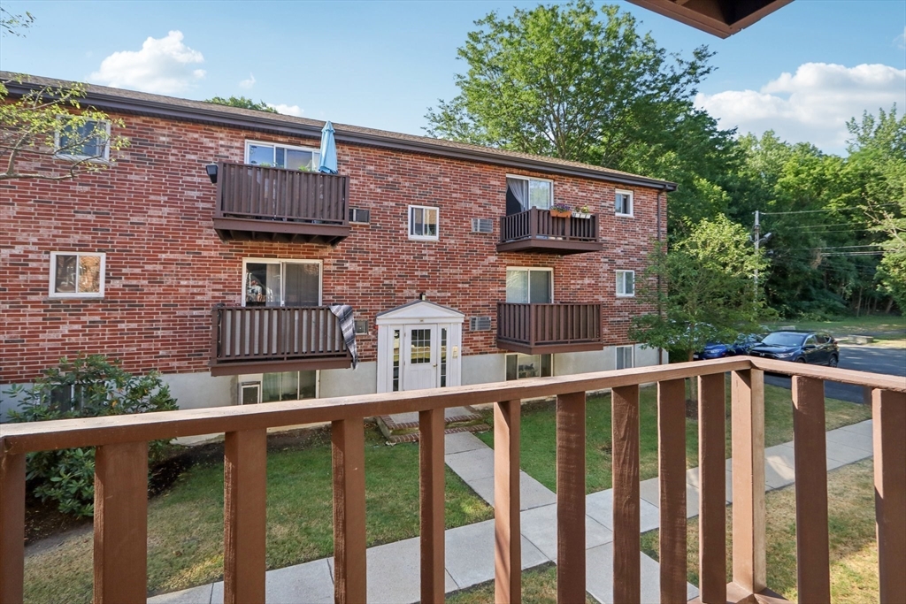 34 Westgate Road, Unit 3 Chestnut Hill, MA 02467 - Photo 18 of 24 Gallery Image 18