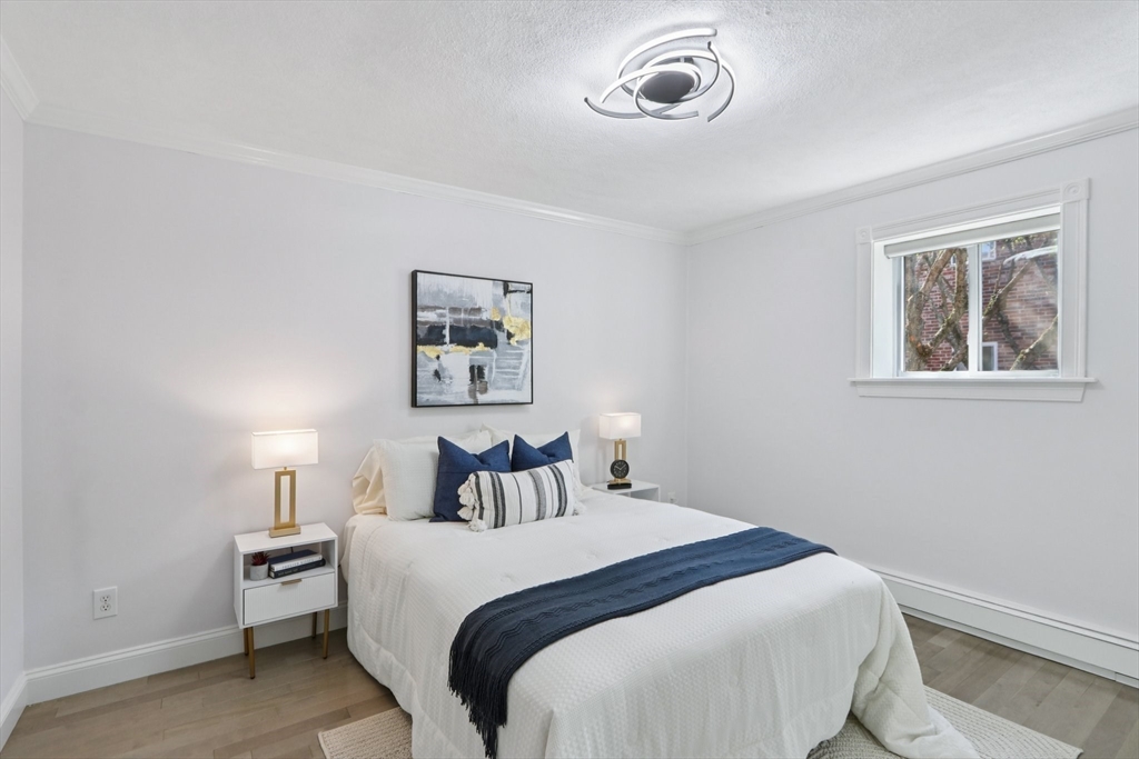 34 Westgate Road, Unit 3 Chestnut Hill, MA 02467 - Photo 4 of 24 Gallery Image 4