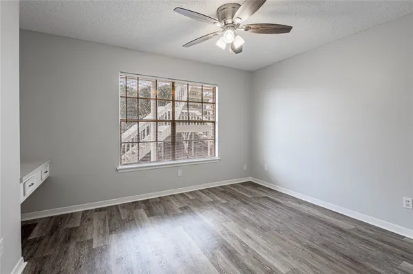 $1,250 | 1917 20th Street, Unit 1, Huntsville, TX 77340