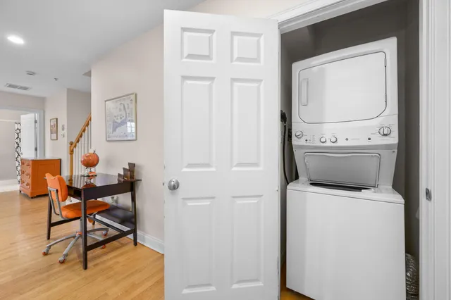 $2,500 | 615 Main Street, Unit 3, Hyannis, MA 02601