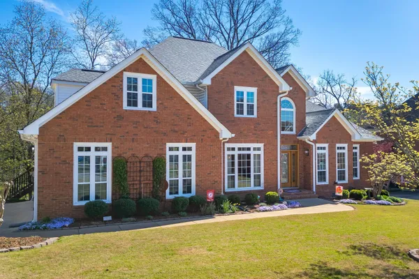 $599,900 | 2007 Bay Pointe Drive, Hixson, TN 37343