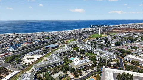 $6,650 | 950 Cagney Lane, Unit 207, Newport Beach, CA 92663