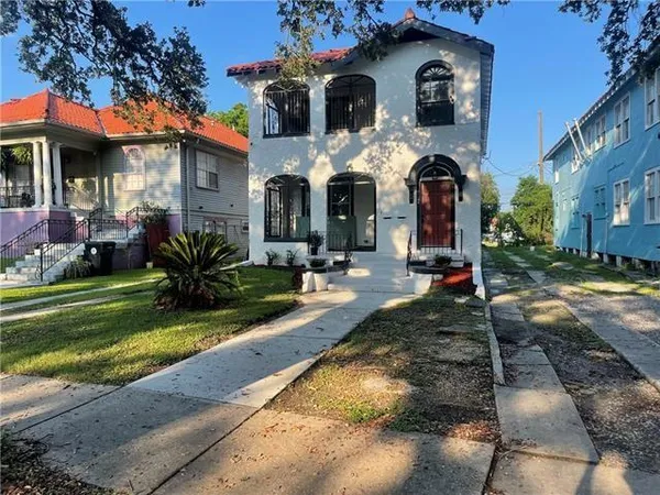 $2,200 | 3208 Louisiana Ave Parkway, New Orleans, LA 70125