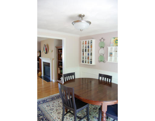 12 Indian Road Wayland, MA 01778 - Photo 6 of 14