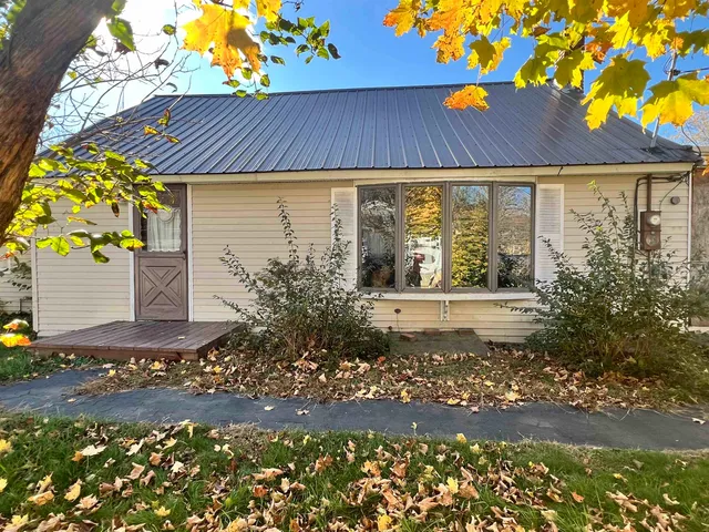 $150,000 | 13 Fairbanks Road, Newport, NH 03773