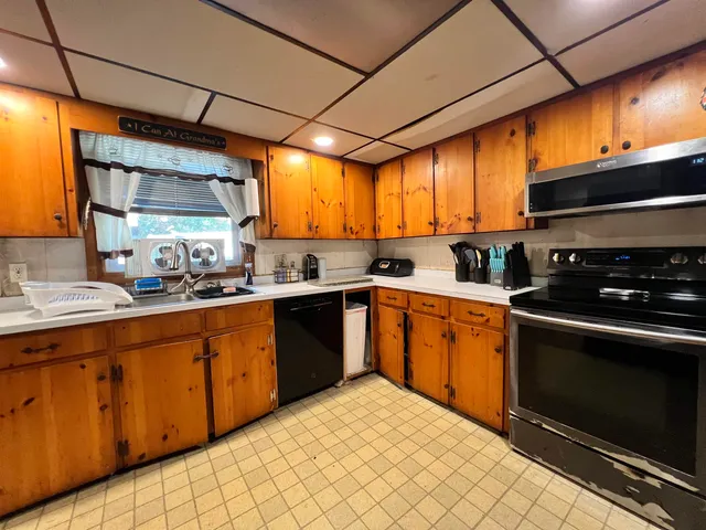 $150,000 | 13 Fairbanks Road, Newport, NH 03773