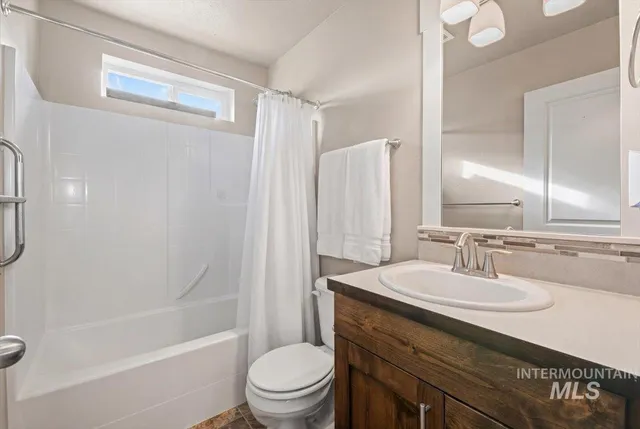 $310,000 | 100 Covered Wagon Drive, Wilder, ID 83676