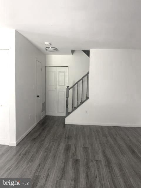 69 Cheverny Court Hamilton, NJ 08619 - Photo 14 of 27 Stairs