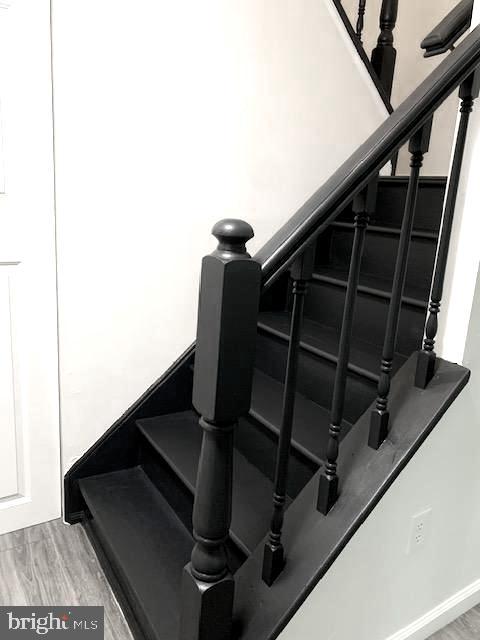 69 Cheverny Court Hamilton, NJ 08619 - Photo 16 of 27 Stairs