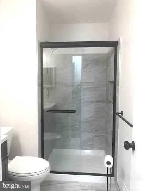 69 Cheverny Court Hamilton, NJ 08619 - Photo 23 of 27 Second Bathroom