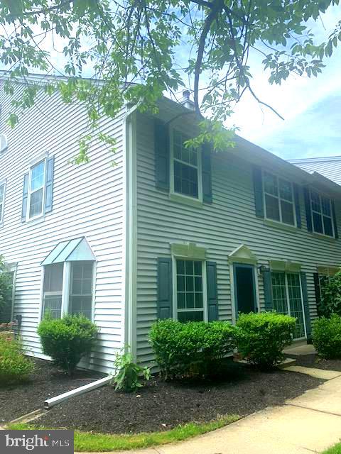 69 Cheverny Court Hamilton, NJ 08619 - Photo 3 of 27 Front