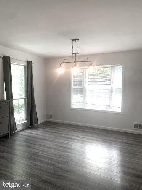 69 Cheverny Court Hamilton, NJ 08619 - Photo 8 of 27 Dining Room
