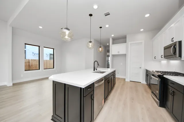 $389,886 | 7719 Cattail Shallows Lane, Katy, TX 77493