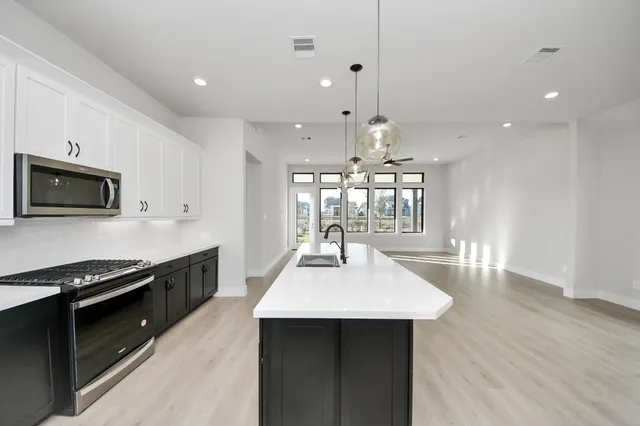 $389,886 | 7719 Cattail Shallows Lane, Katy, TX 77493