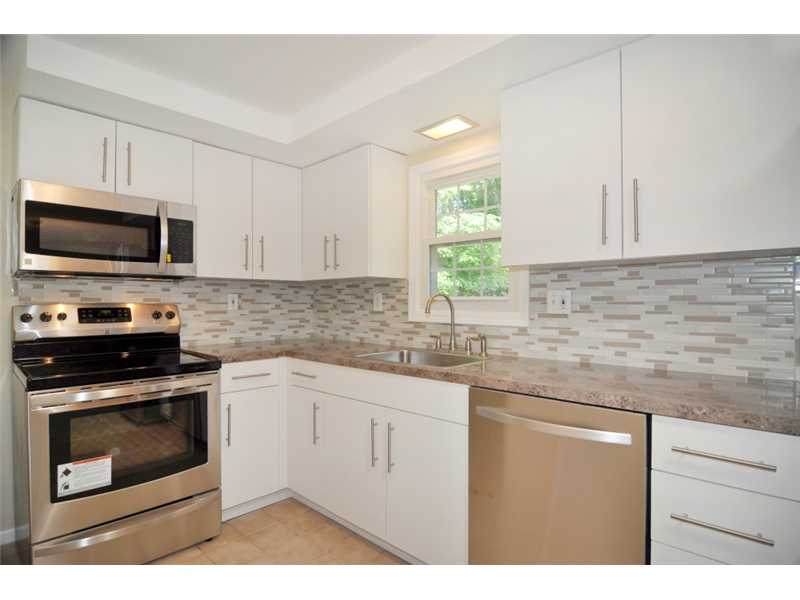 73 Charles Harpin Road Scituate, RI 02825 - Photo 4 of 24 Kitchen.