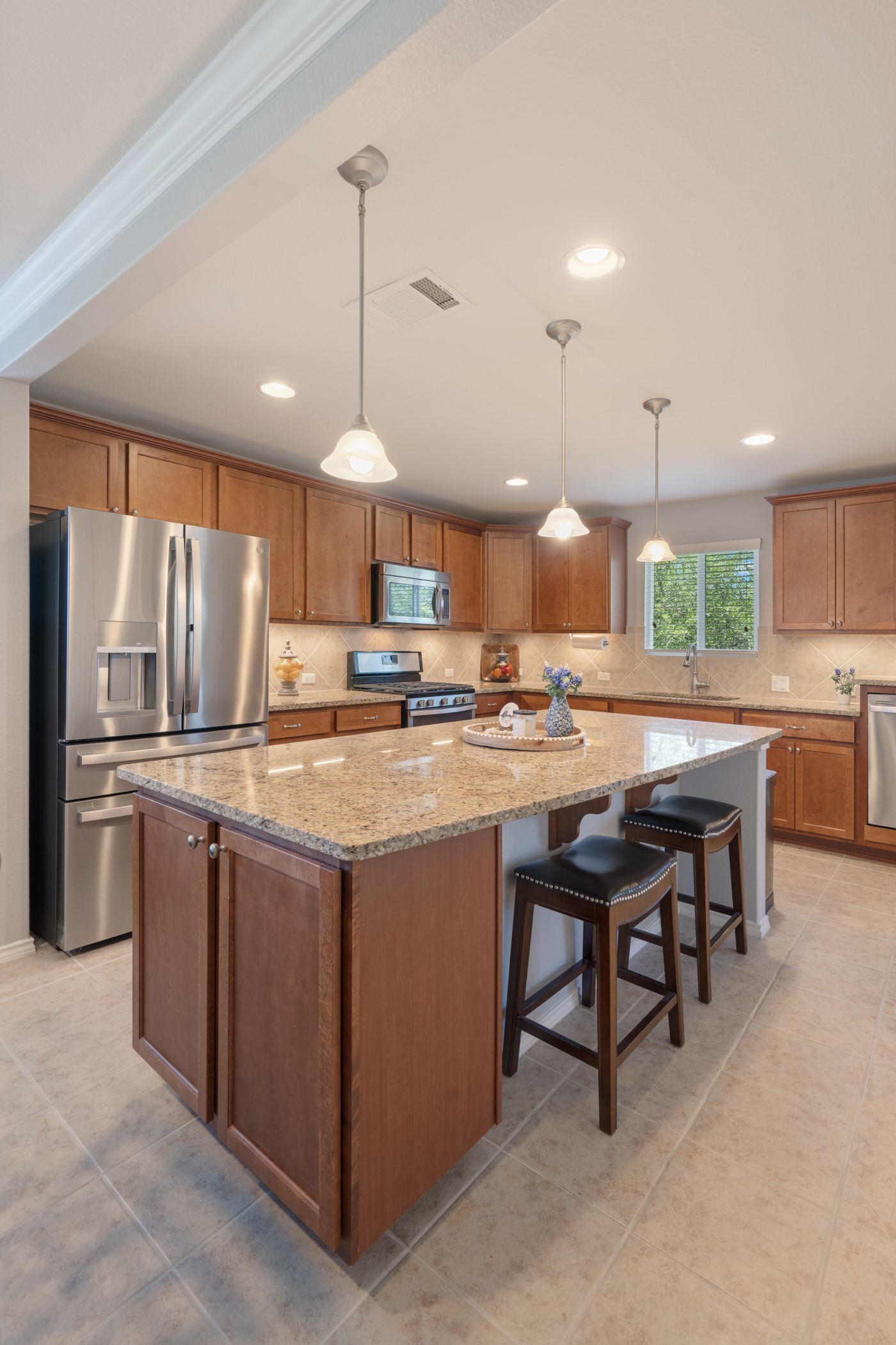 822 Hamilton Lane Georgetown, TX 78633 - Photo 5 of 33
