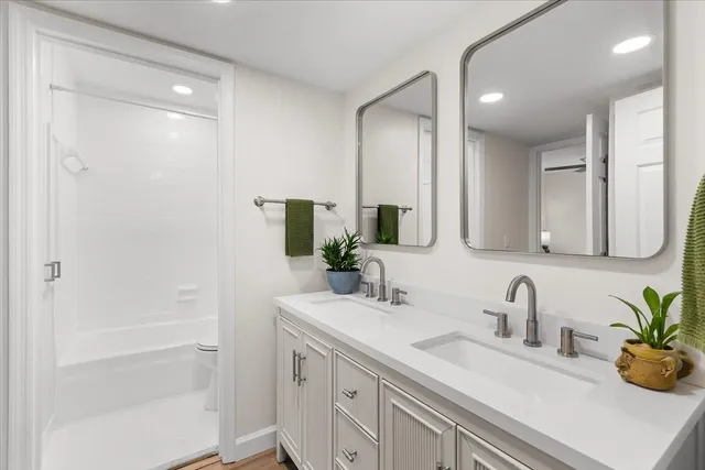 $273,600 | 128 Lake Chateau Drive, Hermitage, TN 37076