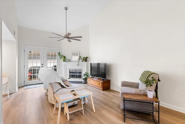 $273,600 | 128 Lake Chateau Drive, Hermitage, TN 37076