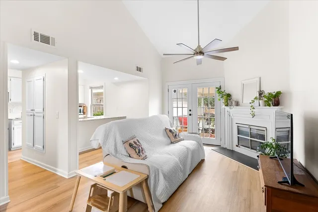 $273,600 | 128 Lake Chateau Drive, Hermitage, TN 37076