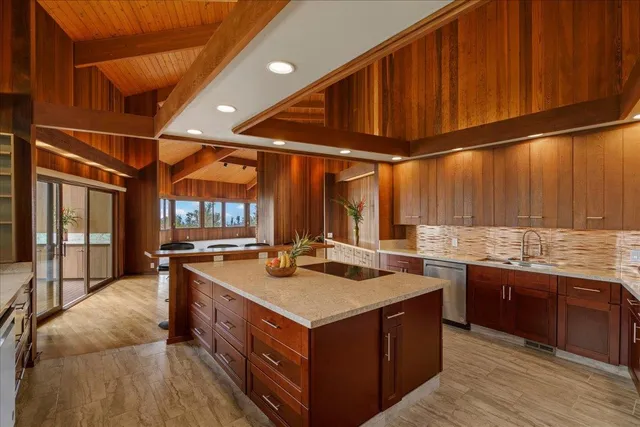 $4,949,000 | 2450 Piiholo Road, Makawao, HI 96768