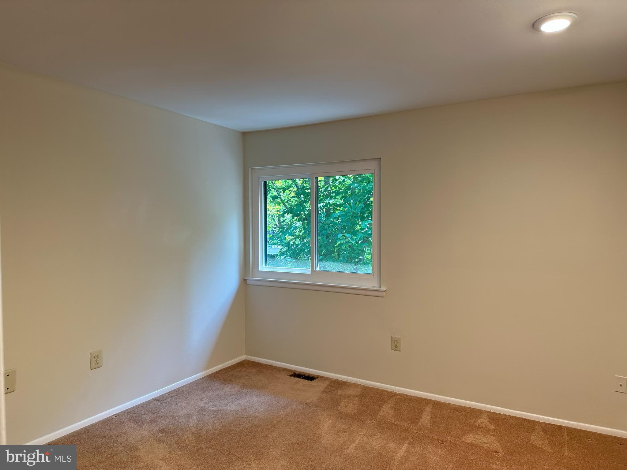903 Cable Hill Drive, Unit TYPE Springfield, PA 19064 - Photo 18 of 20 Bedroom 2 11x11